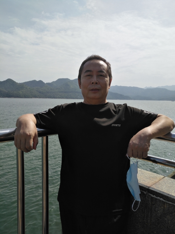 重振雄风的第四张照片--包头中老年相亲网